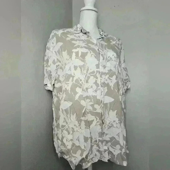 Denim & Flower by Ricky Singh Cuban Collared Hawaiian Shirt - Picture 3 of 6